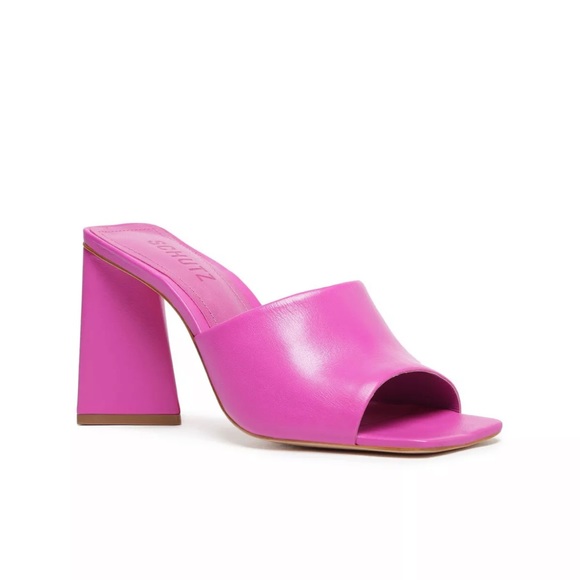 SCHUTZ Shoes - Schutz Lizah Nappa Leather Sandal in Very Pink